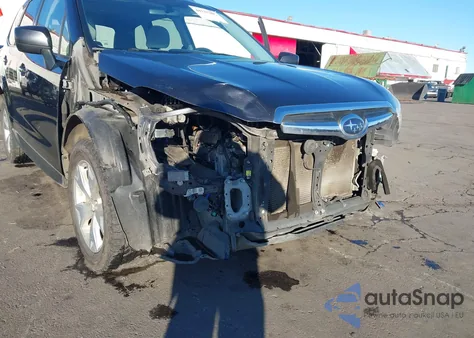 2015 Subaru Forester 2.5I Premium z USA, uszkodzony, nr VIN JF2SJADC1FH596019